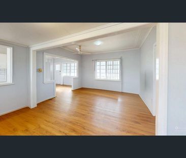 155 Cambooya Street, Drayton, Qld 4350 - Photo 5