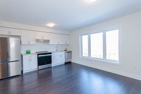 For Lease - 37 Wild Rose Gardens Unit# 2, Toronto, Ontario - Photo 5