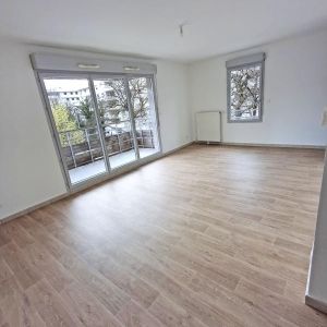 Location Appartement à MEYLAN - Photo 1