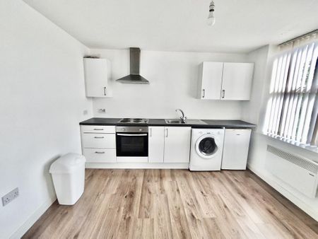 2 bedroom apartment to rent - Photo 2