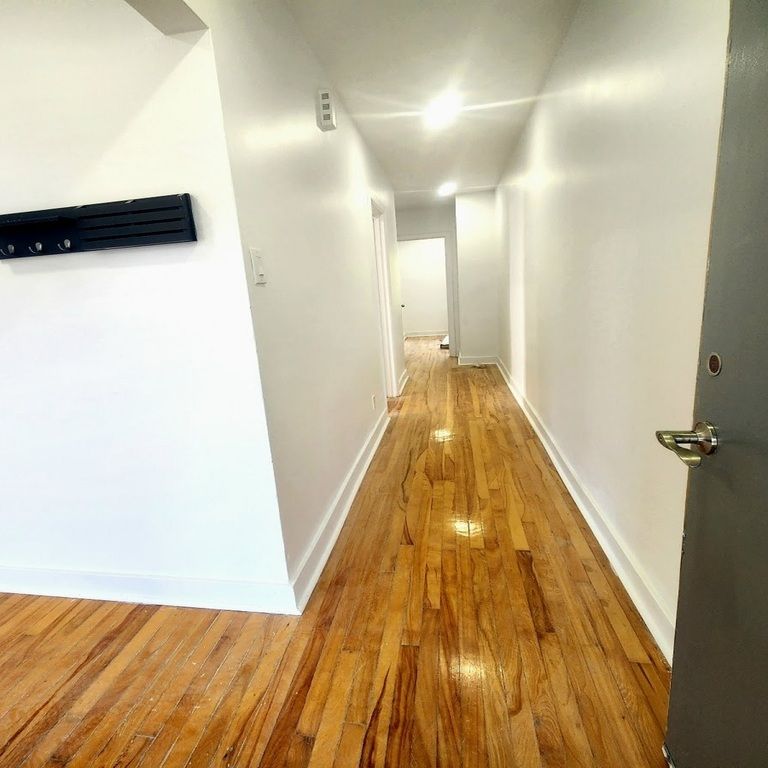 Renovated 4 1/2 TOP FLOOR, Ville Emard - Photo 1
