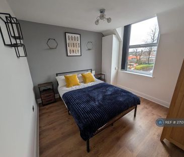 2 bedroom penthouse to rent - Photo 5