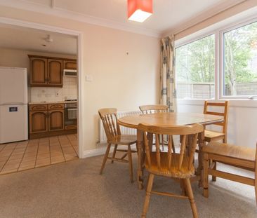 Demesne Furze, Headington - Photo 2