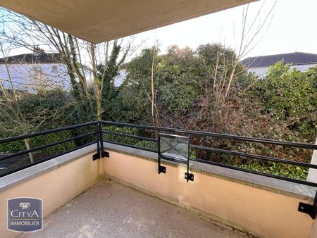 Location Appartement 2 pièces 49m² LOUVROIL 59720 - Photo 2