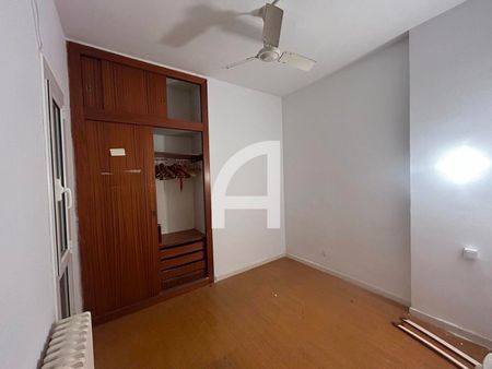 Piso de alquiler en Mare de Deu de Montserrat, La Salut - Photo 2