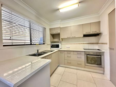 4 Sunnybay Drive, 4159, Birkdale Qld - Photo 4