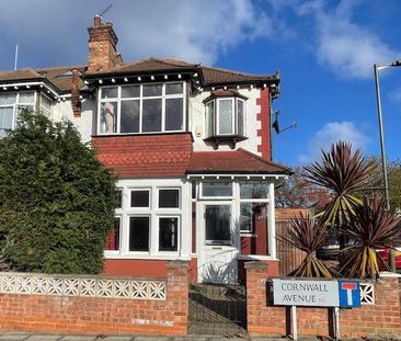 3 bedroom semi-detached house to rent - Photo 6