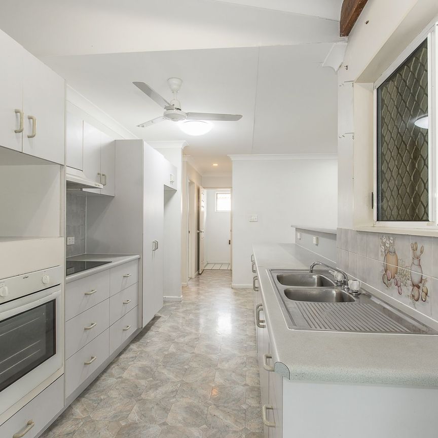 12 Cobham Crescent, Kirwan - Photo 1