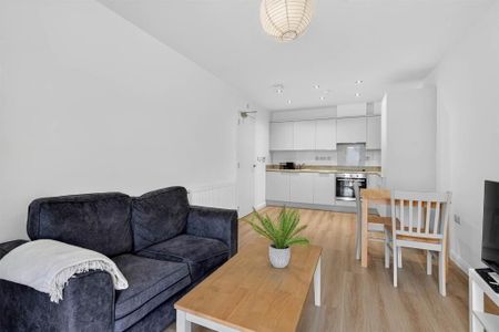Apt8, 31 Apsley Street, Belfast, BT7 1FU - Photo 3