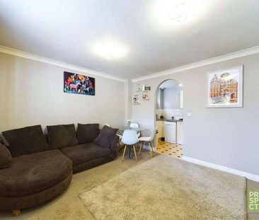 Blatchly House, Roebuck Estate, Binfield, Bracknell, RG42 - Photo 2