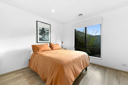 Villa Living "Affinity Estate, Berwick"- currently occupied, available 12/12/2025 - Photo 5