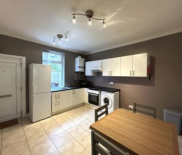 4 bedroom house share to rent - Photo 3