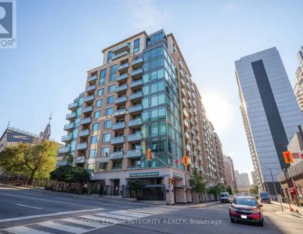 1207 - 238 BESSERER STREET | 1207 - 238 BESSERER STREET, Ottawa - Photo 1