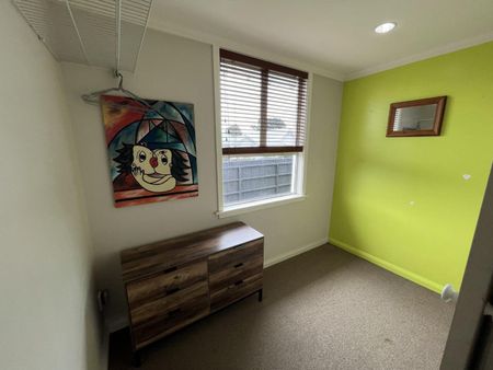 Fully furnishd 2.5 bedroom home - Photo 4