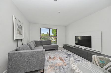 4 Knocklofty Court, Belfast, BT4 3NF - Photo 2