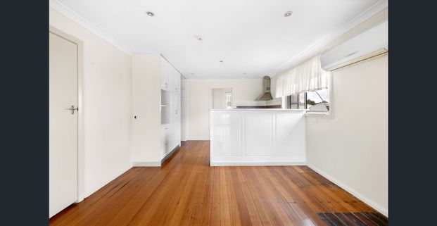 Comfortable Living! - Photo 1