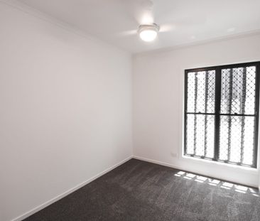 Beautifully Designed Townhouse. Rent to increase to $950.00 per wee... - Photo 6