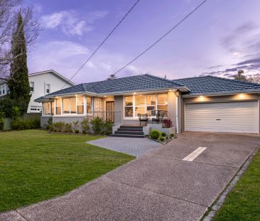 Superbly Renovated Family Home in a Desirable Cul-de-sac Pocket - Photo 5