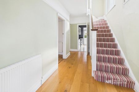 3 bedroom semi-detached house to rent - Photo 2