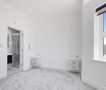 2 bedroom semi-detached house to rent - Photo 6