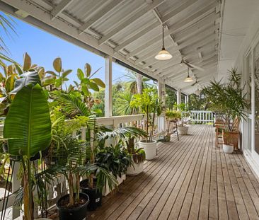 3 Bedroom Tranquil Tropical Oasis - Photo 3