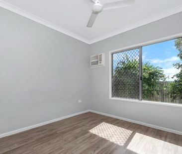 STUNNING 3 BEDROOM HOME IN COSGROVE! - Photo 3