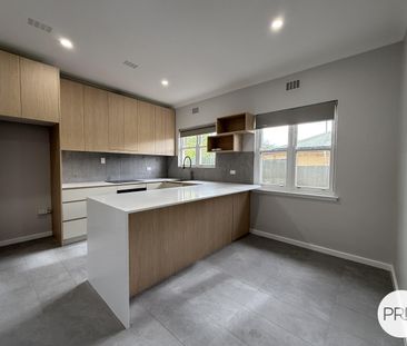 140 Uriarra Road, Crestwood NSW 2620 - House For Rent | Domain - Photo 5