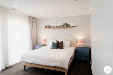 QUALITY FAMILY HOME! - Photo 2