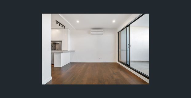 Preston Heartland Boutique Apartment - Photo 1