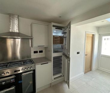 3 bedroom detached house to rent - Photo 6