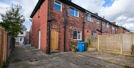 Henley Street, Chadderton, OL9 - Photo 2