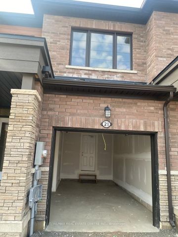 Townhouse For Lease | C8117056 - Photo 2