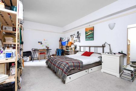 4 bedroom flat to rent - Photo 3