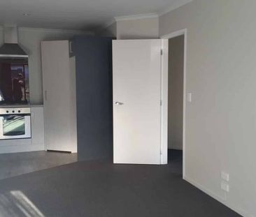 Comfortable on Cameron - Photo 1