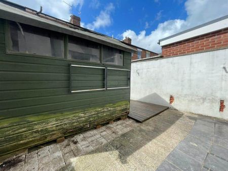 2 Bedroom Terrace House to Rent in Ashton - Photo 3