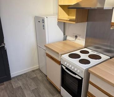 1 Bed Flat, Top Floor, AB11 - Photo 5