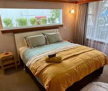 Warm City Central Modern Home - Photo 5