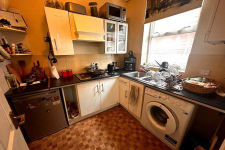 1 bedroom flat to rent - Photo 4