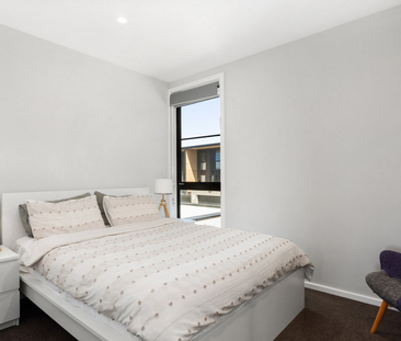 Modern Living in Denman Prospect - Photo 3