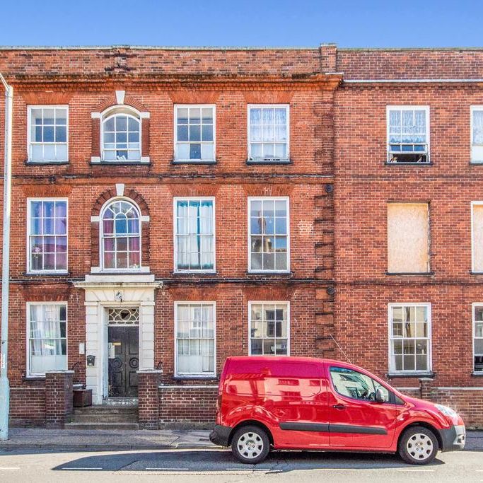 2 bedroom flat to rent - Photo 1