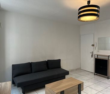Location Appartement 2 pièces 33m² TOULON 83000 - Photo 3