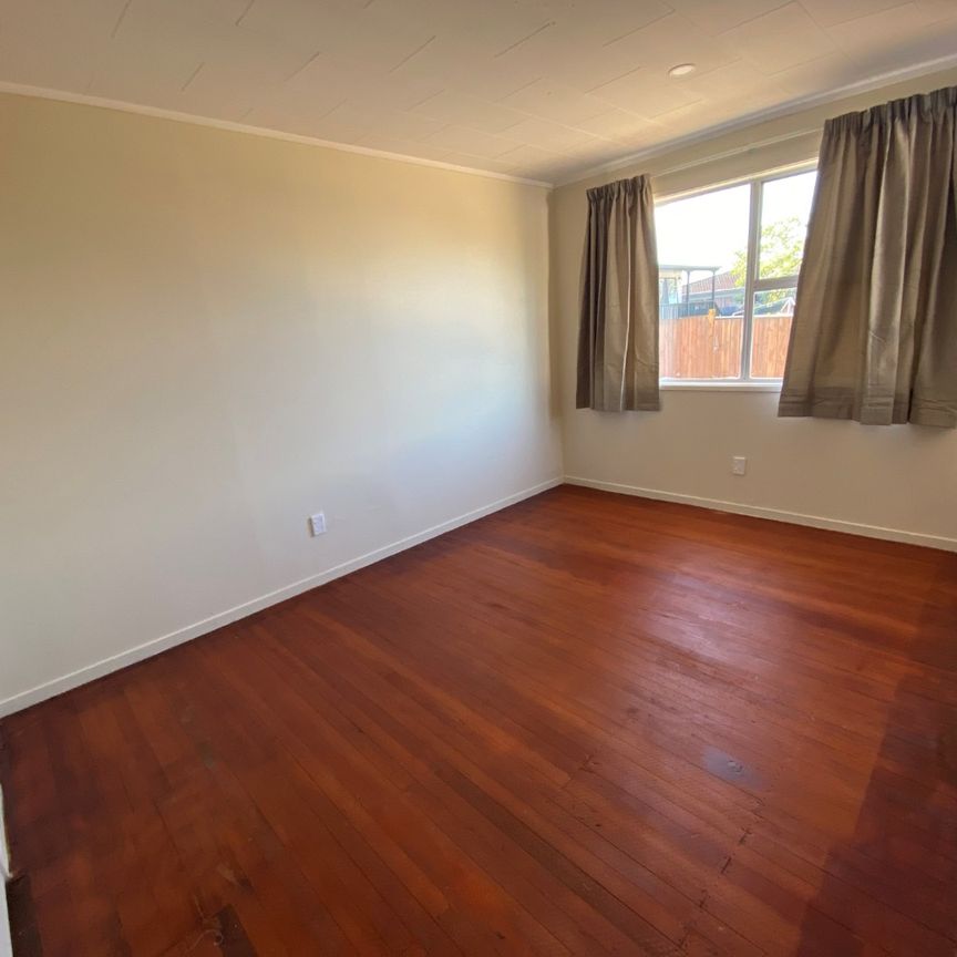 9B Surrey Street, Manurewa, Auckland - Photo 1