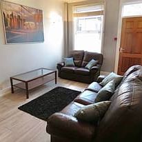 5 Bed - 24 Walmsley Road, Hyde Park, Leeds - LS6 1NG - Student - Photo 1