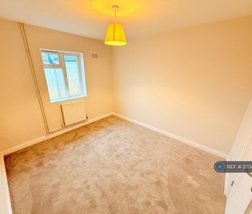 2 bedroom semi-detached house to rent - Photo 2