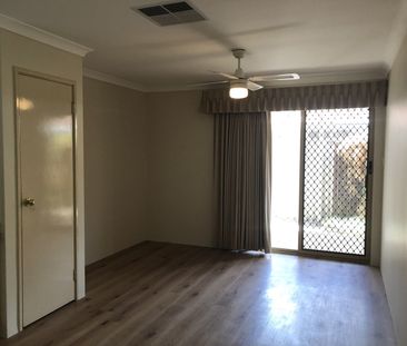 DELIGHTFUL VILLA IN PRIME LOCATION!! - Photo 1