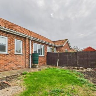 2 bedroom Terraced bungalow To Let - Photo 1