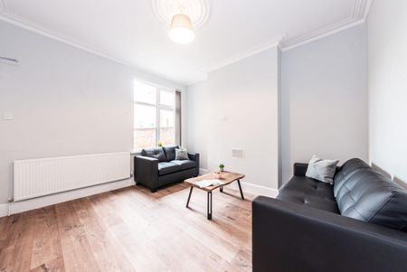 5 bedroom terraced house to rent - Photo 2