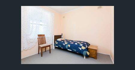 The perfect Oaklands Park base - Photo 5