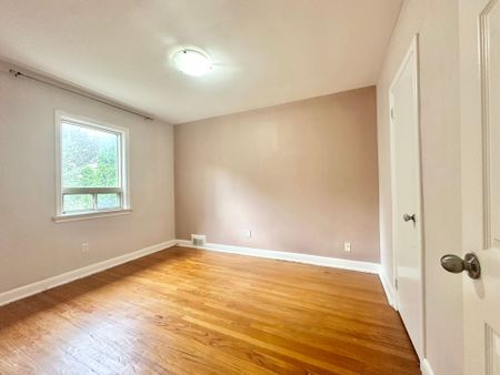 For Lease - 1048 Kennedy Road Unit# Main Floor, Toronto, Ontario - Photo 4