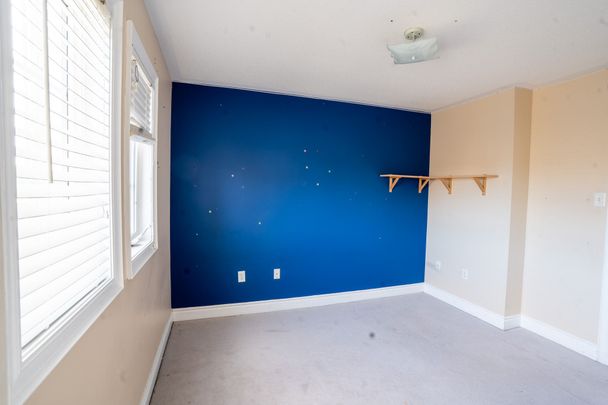 For Lease - 74 Kirkland Place Unit# Main, Whitby, Ontario - Photo 1